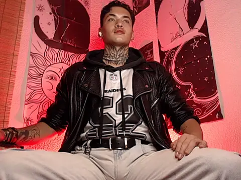 AlecBanne_ Live XXX-chat