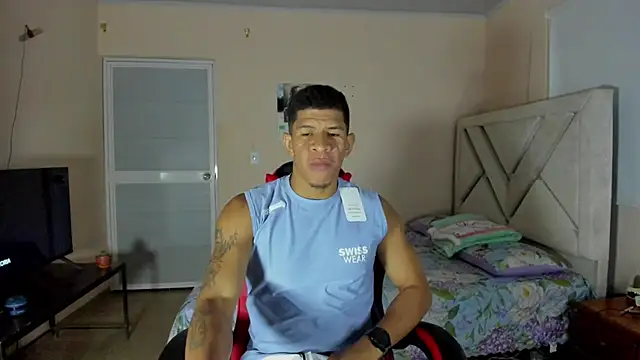 Felipe-ReyesF4 Live XXX-chat
