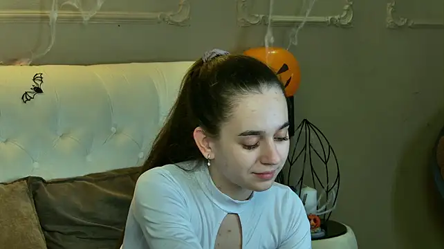 RachelBarker live XXX chat