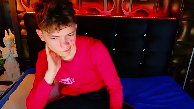 cruz_dante Chat XXX live