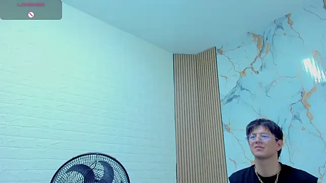 VickBennetn Live XXX chat