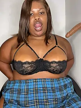Cuddle_Bear Chat XXX in diretta