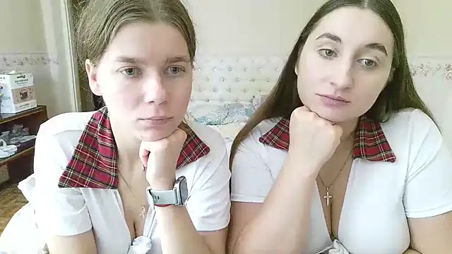 AzumiWenius: онлайн-секс-чат