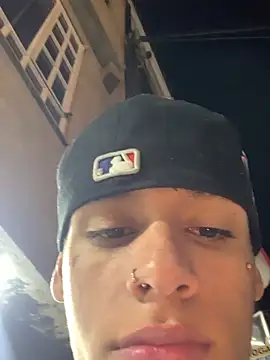 sebass-cadavid's Live XXX Chat