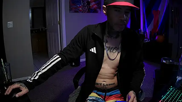 Michigan9000 – Naživo XXX chat