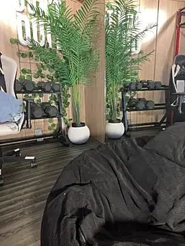 SeleneMous' Live XXX Chat