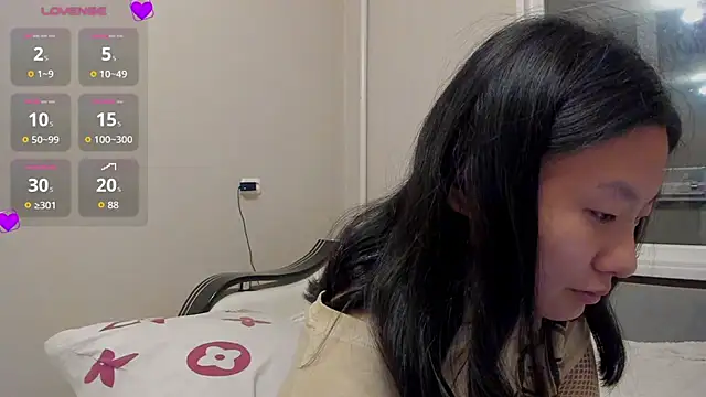 LeyaHanami live XXX chat
