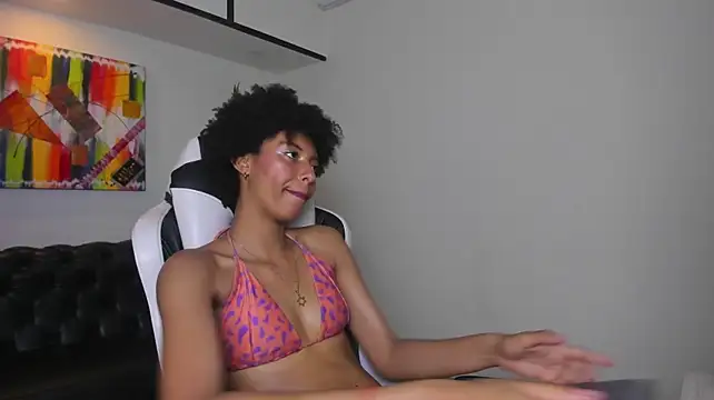Chatroom XXX en direct de Kiara_Kamau_XXX