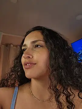 Lucy_Marin live XXX chat