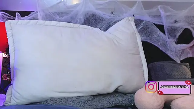 Angela_Torres_'s Live XXX Chat