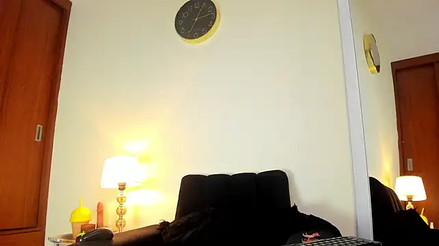 Chat +18 de its__angelica_ ao vivo