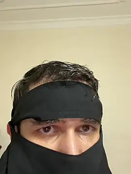 Sammyboyhot Adlı Modelin Canlı XXX Sohbeti