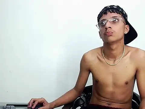 brayan__hot__ Live XXX Chat