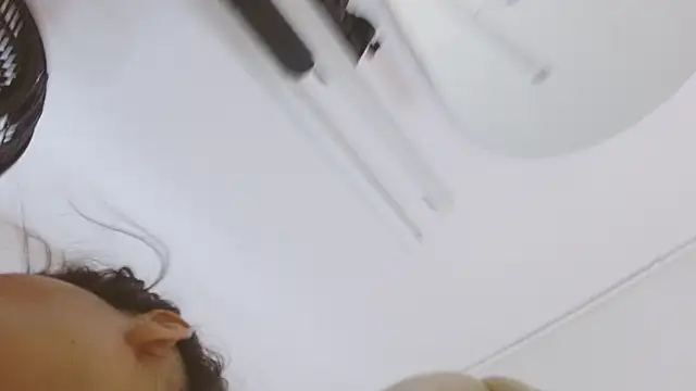 sophia_hadid live XXX chat