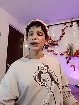 Ariel_Femboy_'s Live XXX Chat