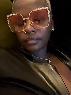 Chatroom XXX en direct de ScarletMuseX