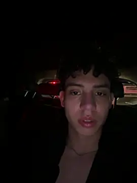 yoursexyjose live XXX chat