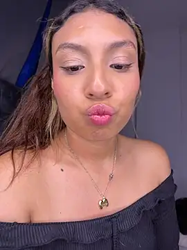 Amaranta_montiel's Webcam Show