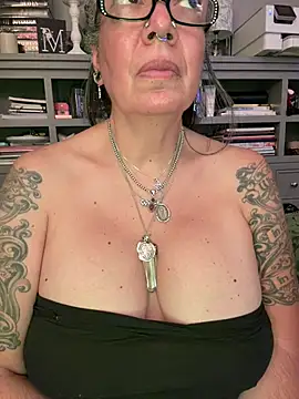 dieseldame1313 live XXX chat