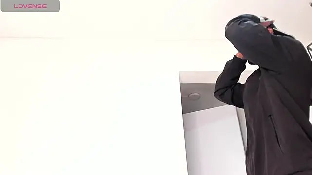 צ'אט XXX בשידור חי של BennBrown