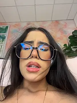 Chat XXX en directo de TopDollXXX