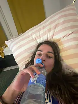 Camii2244 live XXX chat