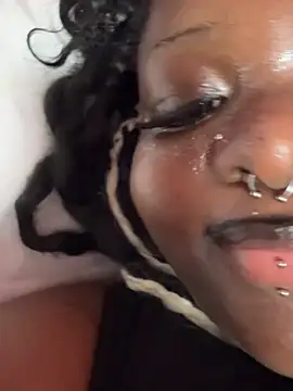 nylabbyugh live XXX chat