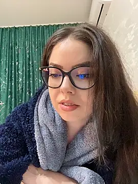 Chat +18 de KaylaLewyss ao vivo