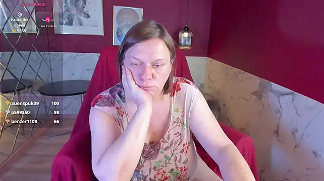 Chat +18 de KellyPerfection ao vivo