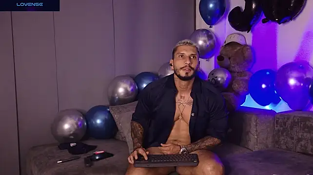 Chatroom XXX en direct de Seth_Vegaa