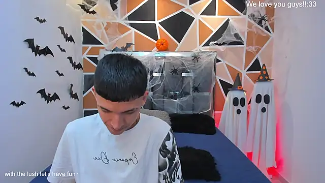 Juan_Nd_Steven's Live XXX Chat