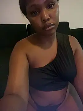 NaughtyfatassT28's Live XXX Chat