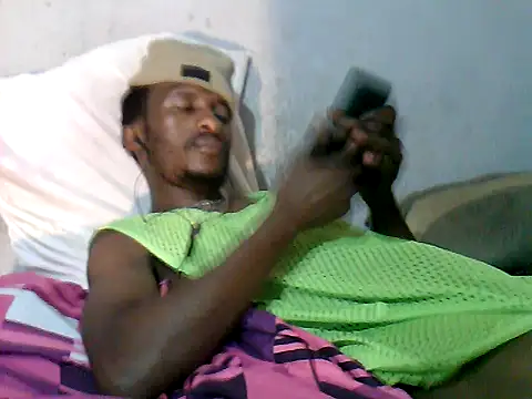 Chatroom XXX en direct de ChocolateBeretta75