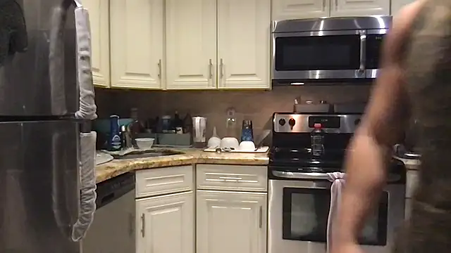 BigGuyMuscle Chat XXX in diretta