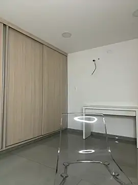 Curlyierr Adlı Modelin Canlı XXX Sohbeti