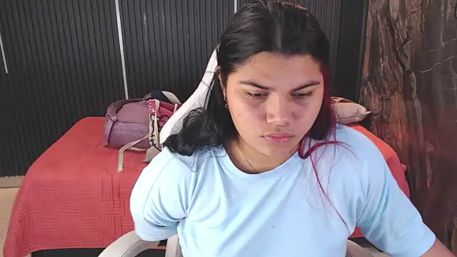 Czat XXX na żywo – melany_rouse18