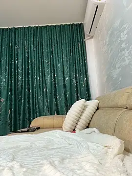 KaylaLewyss – Live XXX-chat