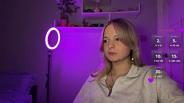 ellarns live XXX chat