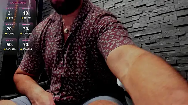Онлайн чат XXX David_Big_Daddy
