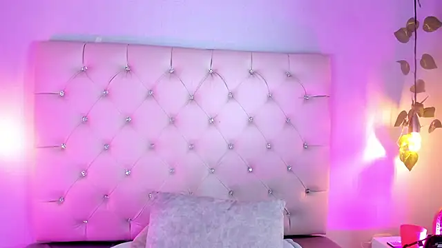 Chatroom XXX en direct de GabrielaSuarez_