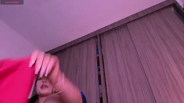 Chatroom XXX en direct de dreamsussi