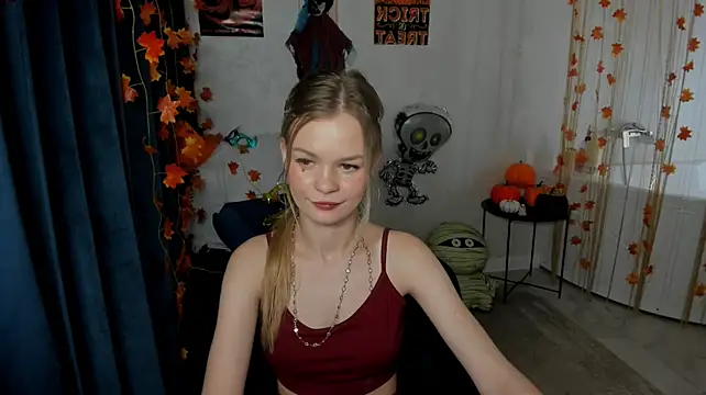MidnighteAura live XXX chat