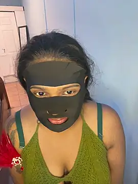 nuyaaraa Chat XXX live