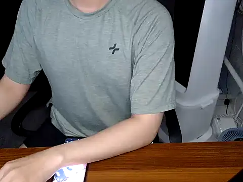 Louis_Caox 在線直播表演