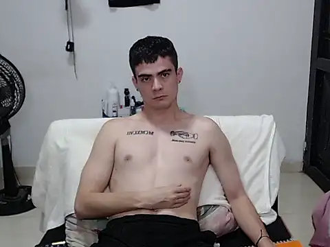 Zac_Efront's Live XXX Chat