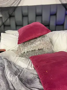 Chat +18 de MiilaBlake ao vivo