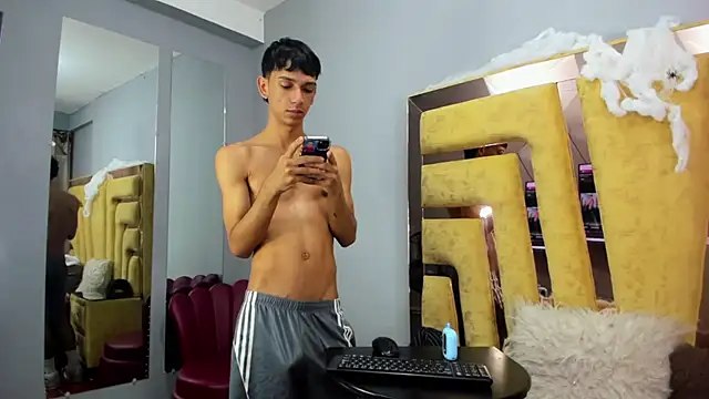 EstebanValdezs 라이브 XXX 채팅