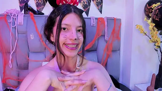 XXX chat uživo modela Namii__
