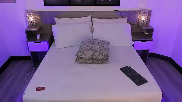 MiaYMolly Live XXX-chat