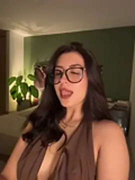 Chatroom XXX en direct de EmaSaenz